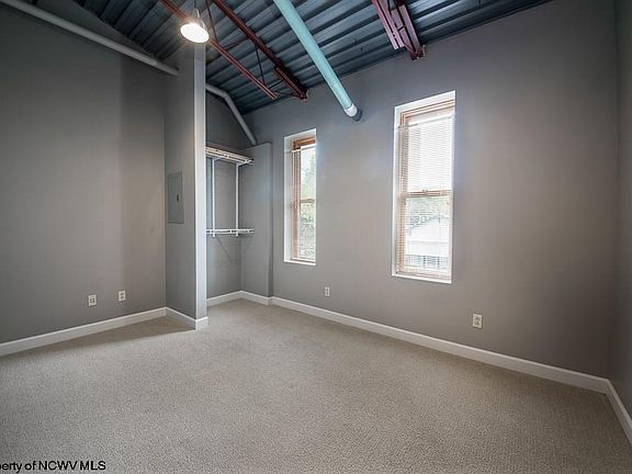 5th image of 749 Richwood Ave #8