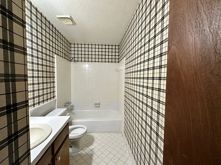 103 Sunrise Ave — Photo 6