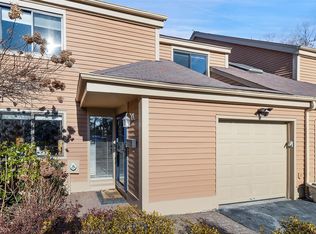 7 Bayberry Close, Rye Brook, NY 10573