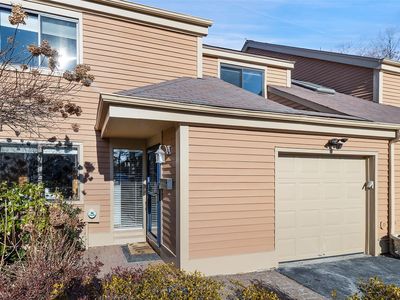 7 Bayberry Close, Pt Chester, NY, 10573