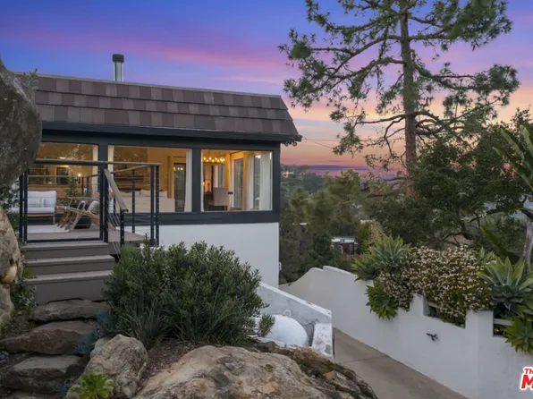 19901 Grand View Dr, Topanga, CA 90290