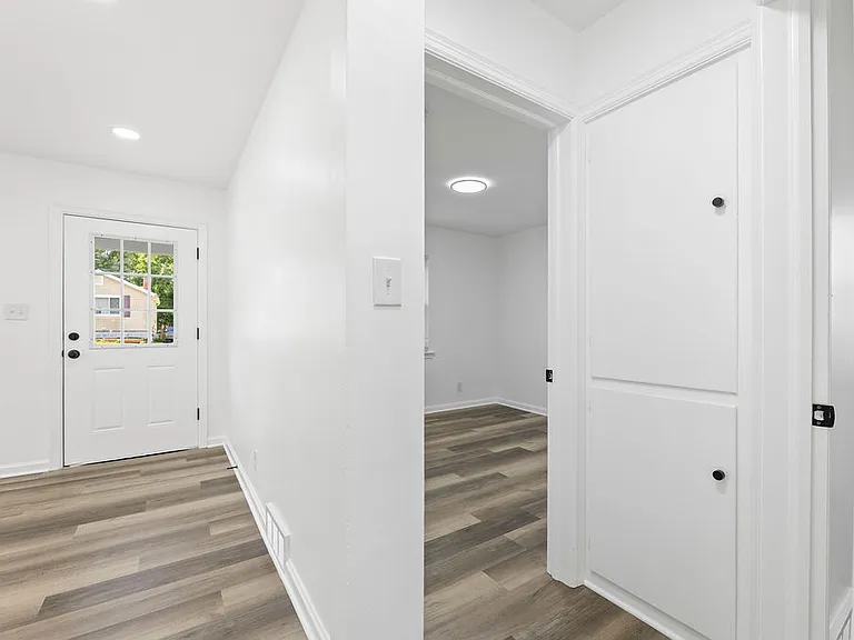 Hallway to Bedrooms