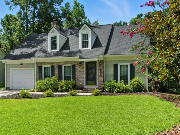902 Essex Dr, Summerville, SC 29485