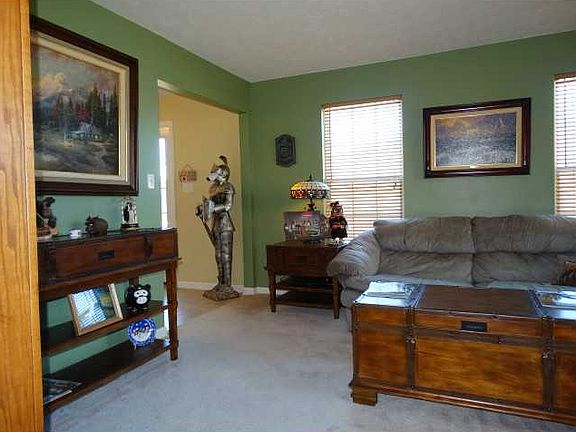 4th image of 219 Sussex Way