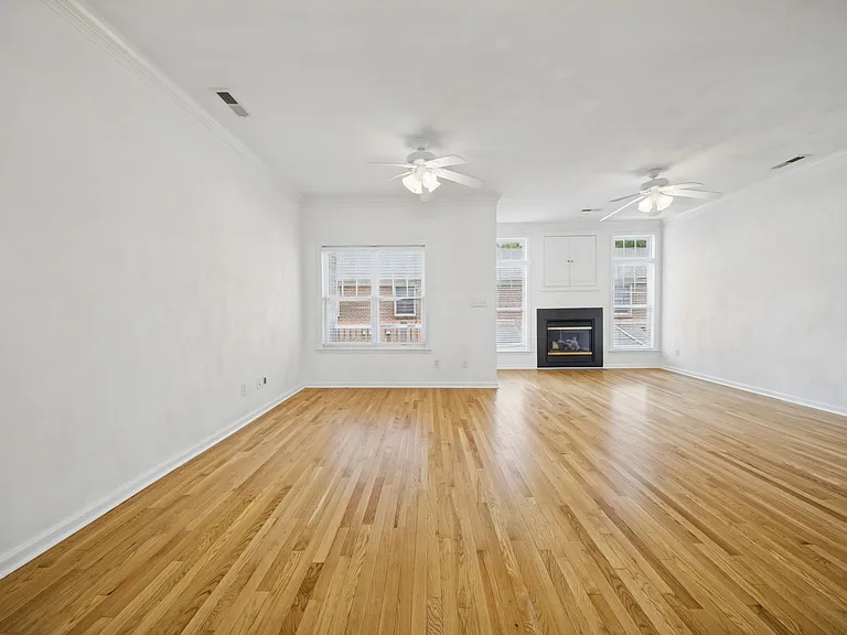 4720 Beach Bay Ct — Photo 10