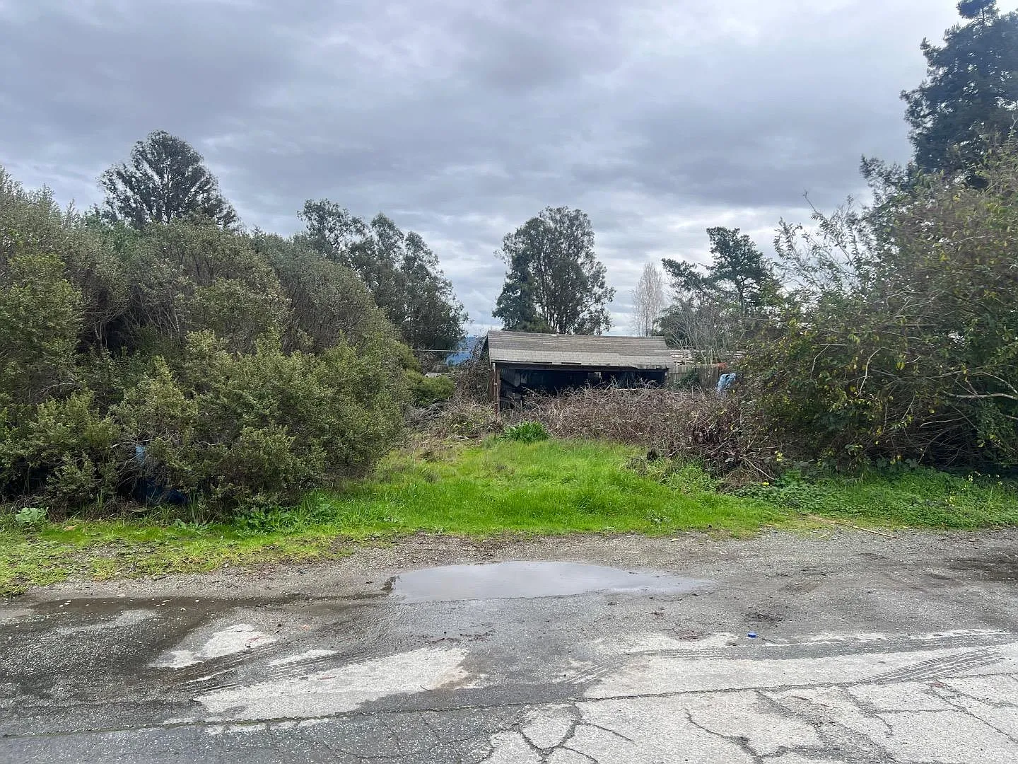 32 Crow Ave photo 1
