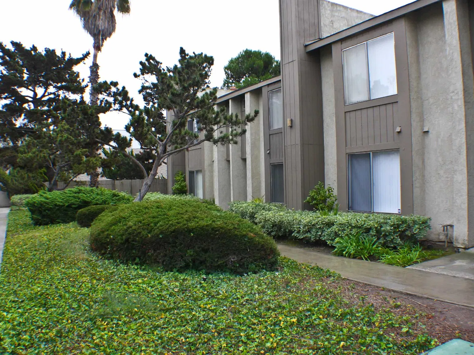 2 bed, 2.5 bath, 1388 sqft, $2,995 — Photo 2