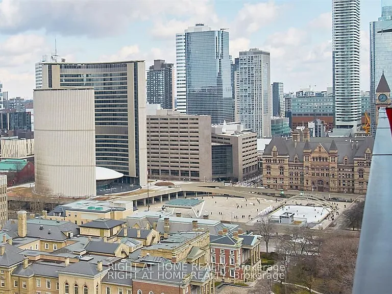 215 Queen St W #2406 — Photo 14