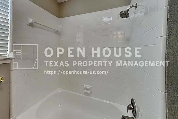 6437 Highview Ter — Photo 17