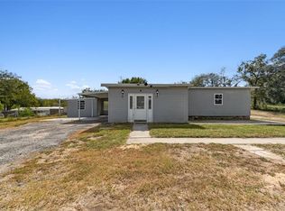 9617 Silverbend Dr, Dade City, FL 33525