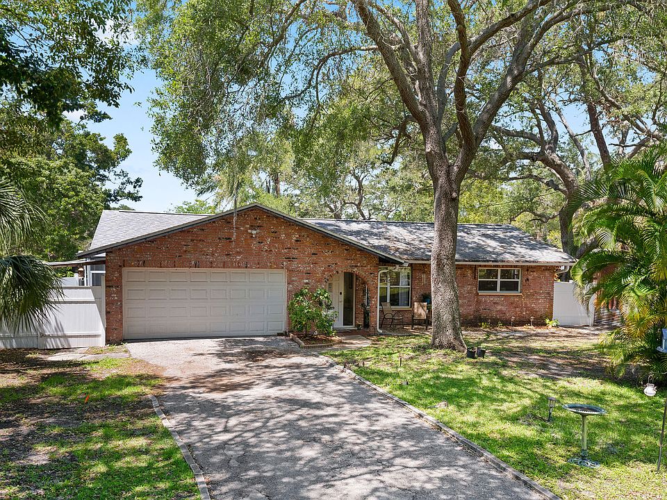 1st image of 1020 Pinebrook Dr