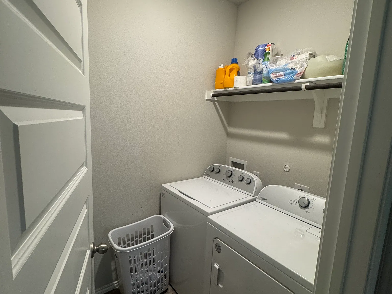 3 bed, 1359 sqft, $1,950 — Photo 4