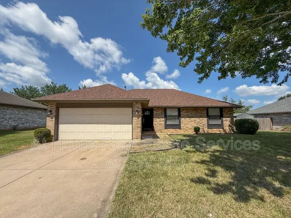 5459 S Jefferson Ave, Springfield, MO 65810