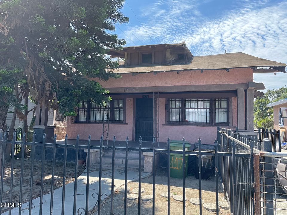 1st image of 1174 E 55th St