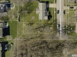 515 Monroe St, Pt Clinton, OH 43452