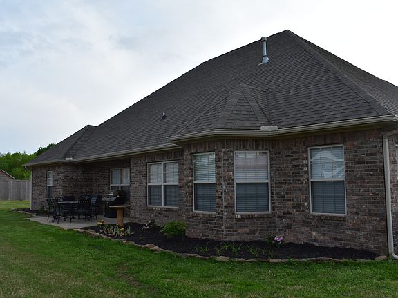 4th image of 803 Meadow Brook Cir