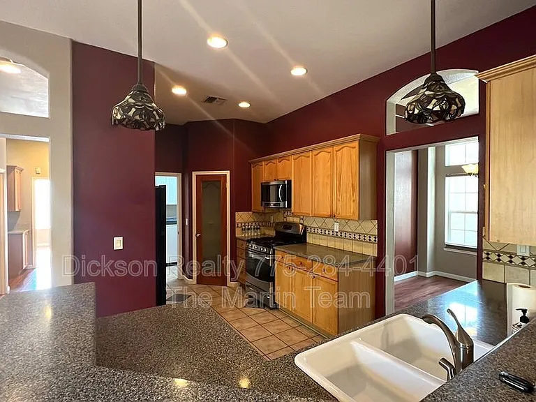 3340 Sansol Ct — Photo 7