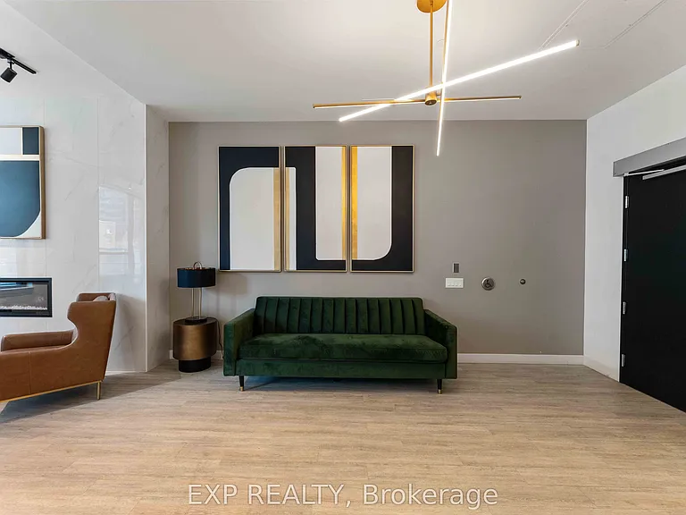 180 George St #2607 — Photo 11