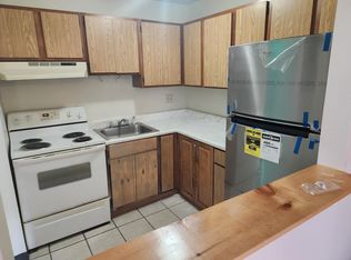 75 Scotch Pond Pl APT 12, Quincy, MA 02169