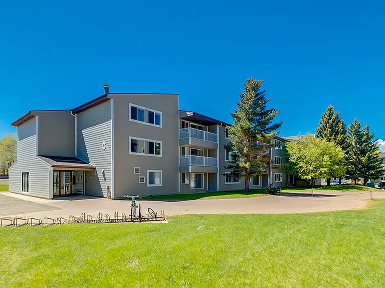 20 Berkeley Pl W — Photo 12