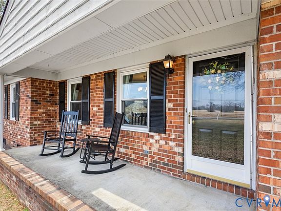 3rd image of 12056 Elmont Rd