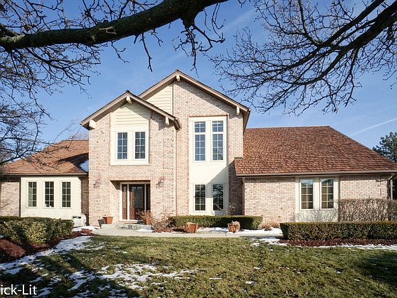 3rd image of 16833 Deer Path Dr