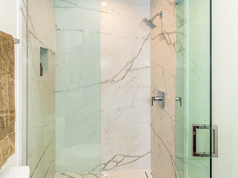 938 N San Vicente Blvd #13 — Photo 11