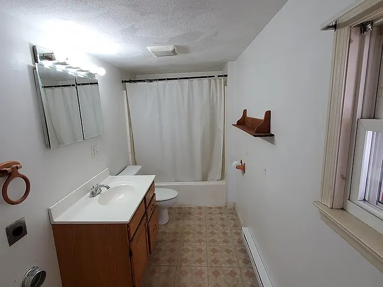 205 Pine St #2 — Photo 2