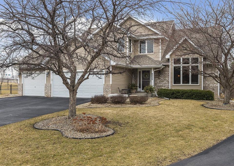 1st image of 9232 Loch Lomond Ct