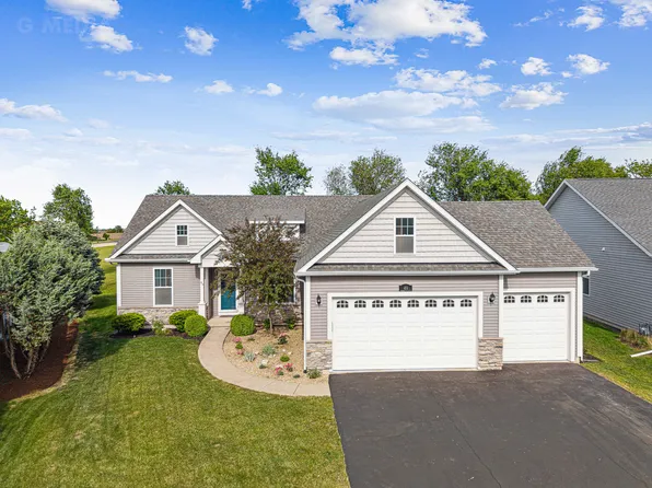 49 W Crabapple Ave, Cortland, IL 60112