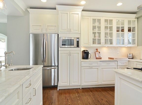 5th image of 721 N Highland Ave
