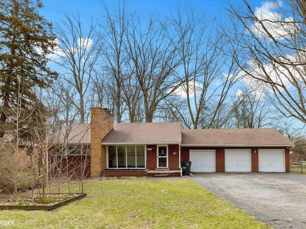 21820 Drexel St, Clinton Township, MI 48036