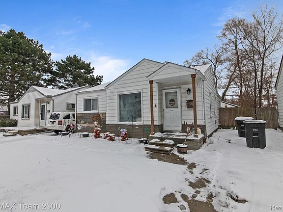 2nd image of 5871 Cooper St