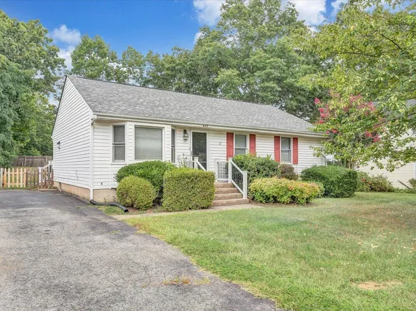 625 Duxbury Ln, Salem, VA 24153