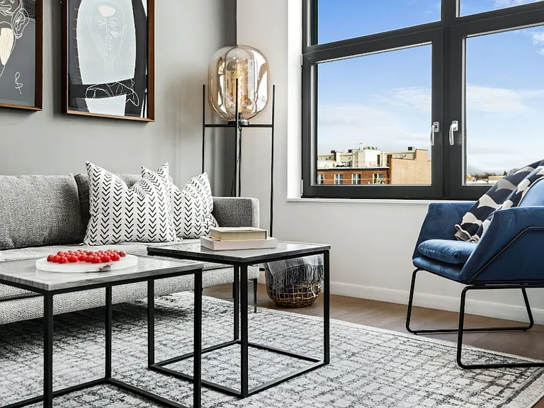 Logan Apartments — Photo 47