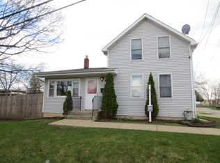 152 E Peiffer Ave, Lemont, IL 60439