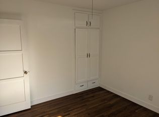 2376 Silver Lake Blvd, Los Angeles, CA 90039