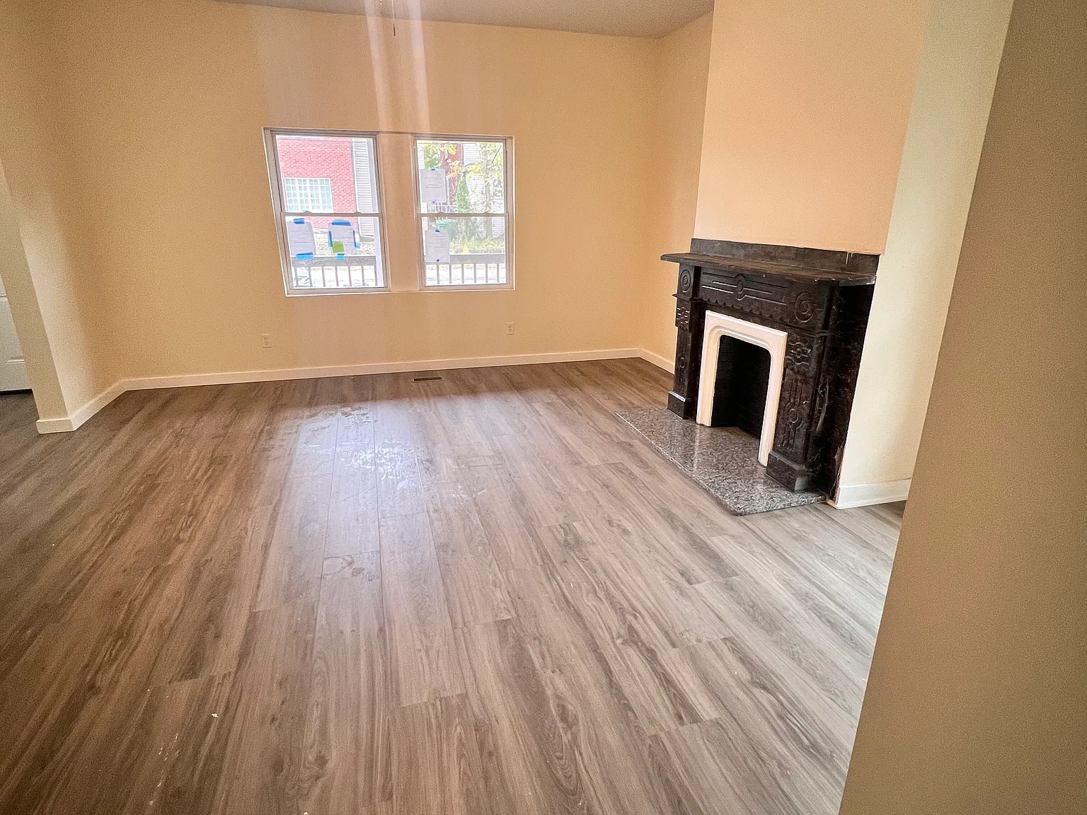 2 bed, 1100 sqft, $1,250 — Photo 3
