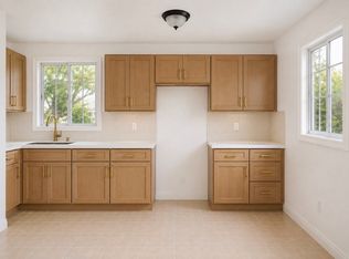 412 W 104th St #1, Los Angeles, CA 90003
