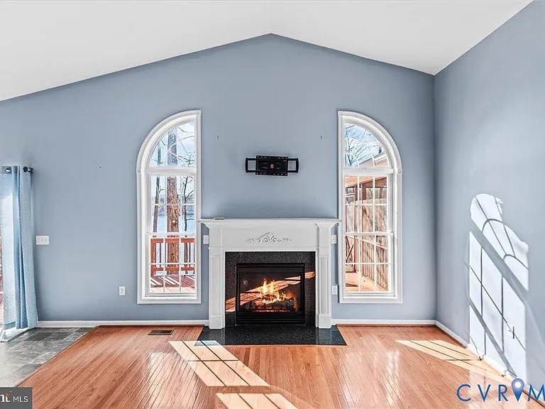 686 Lake Caroline Dr — Photo 22