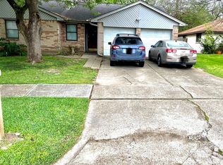 10035 Rustic Gate Rd, La Porte, TX 77571