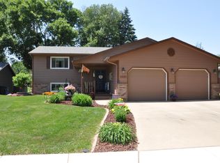 4609 S Bluestem Cir, Sioux Falls, SD 57106