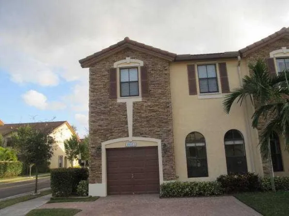 10372 NW 31st Ter, Doral, FL 33172