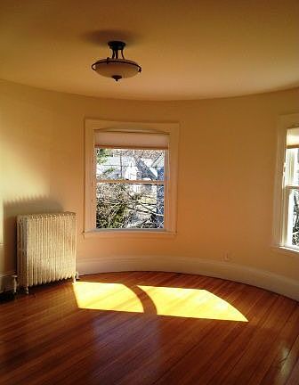 2nd image of 38 Marshall St