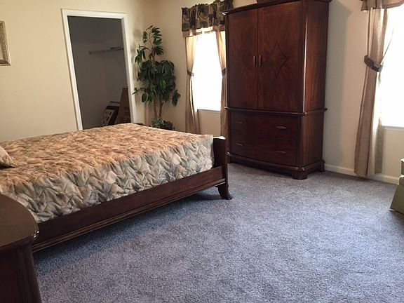 4th image of 6305 Roberts Dr