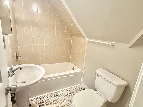 2nd image of 141 Plymouth St #2
