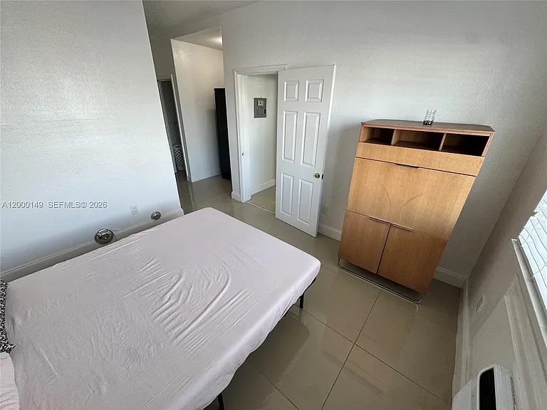 8415 Harding Ave #9 — Photo 14