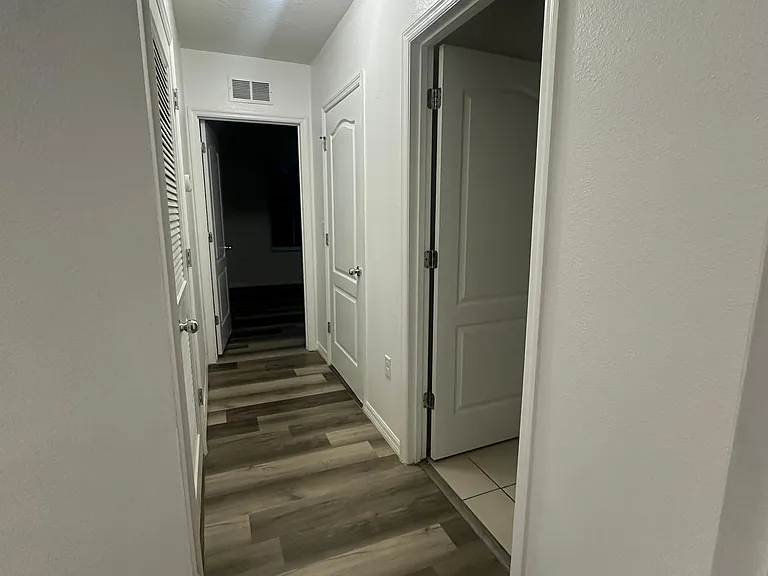 881 Lake Cummings Blvd — Photo 21