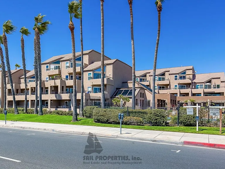 1200 Pacific Coast Hwy #327 — Photo 25