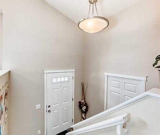 4th image of 398 W Martindale Dr NE